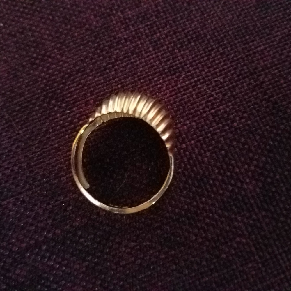 14K Gold Ridged Dome Ring